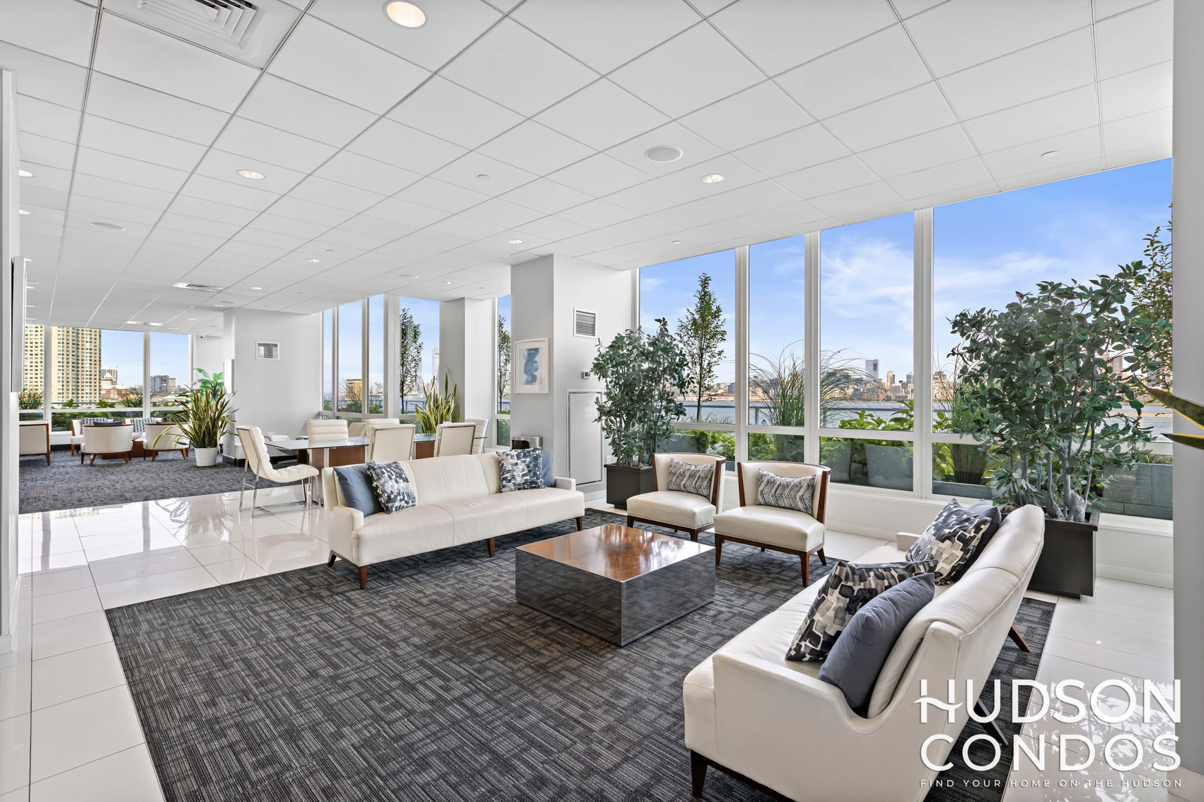 crystal point resident lounge
